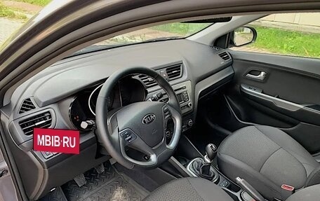 KIA Rio III рестайлинг, 2016 год, 1 100 000 рублей, 25 фотография