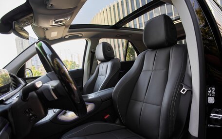 Mercedes-Benz GLE, 2026 год, 13 600 000 рублей, 14 фотография