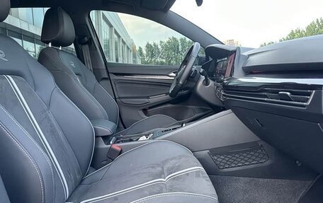 Volkswagen Golf VIII, 2023 год, 1 535 111 рублей, 13 фотография