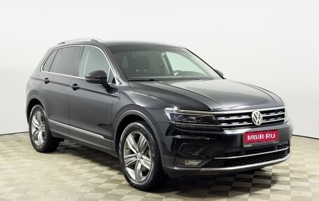 Volkswagen Tiguan II, 2018 год, 3 814 900 рублей, 1 фотография