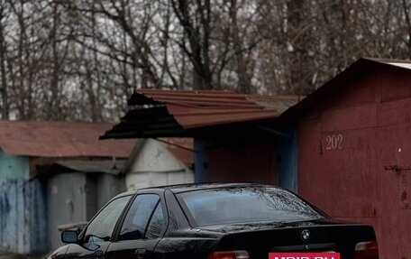 BMW 3 серия, 1992 год, 650 000 рублей, 15 фотография