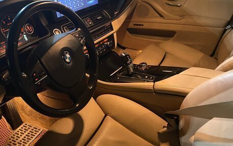 BMW 5 серия, 2011 год, 1 939 000 рублей, 4 фотография