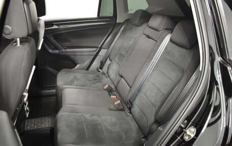 Volkswagen Tiguan II, 2018 год, 3 814 900 рублей, 9 фотография