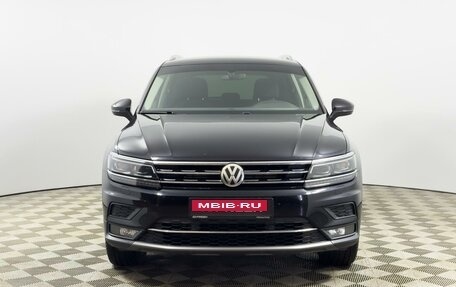 Volkswagen Tiguan II, 2018 год, 3 814 900 рублей, 3 фотография