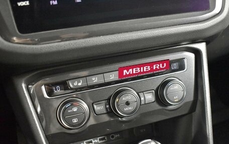 Volkswagen Tiguan II, 2018 год, 3 814 900 рублей, 19 фотография