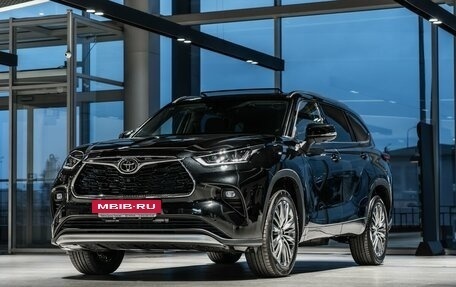 Toyota Highlander, 2026 год, 5 690 000 рублей, 4 фотография