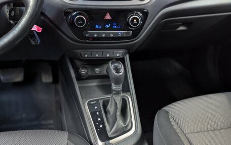Hyundai Solaris II рестайлинг, 2019 год, 1 385 000 рублей, 17 фотография