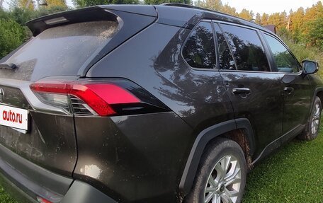 Toyota RAV4, 2019 год, 2 750 000 рублей, 5 фотография