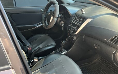 Hyundai Solaris II рестайлинг, 2016 год, 1 020 000 рублей, 6 фотография