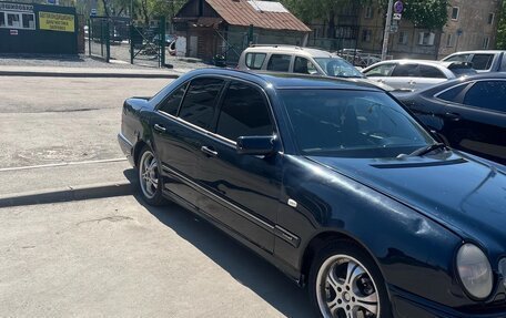 Mercedes-Benz E-Класс, 1999 год, 220 000 рублей, 3 фотография