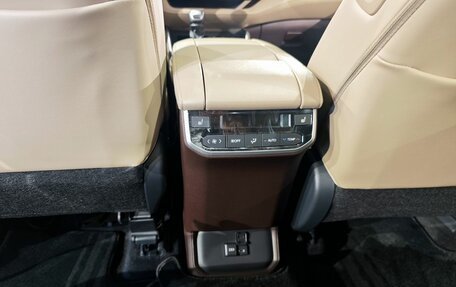 Toyota Highlander, 2026 год, 5 590 000 рублей, 15 фотография
