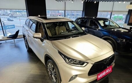 Toyota Highlander, 2026 год, 5 590 000 рублей, 2 фотография