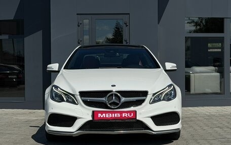Mercedes-Benz E-Класс, 2015 год, 2 500 000 рублей, 2 фотография