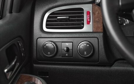 Chevrolet Tahoe III, 2008 год, 1 549 000 рублей, 10 фотография