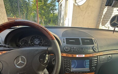 Mercedes-Benz E-Класс, 2005 год, 1 250 000 рублей, 10 фотография