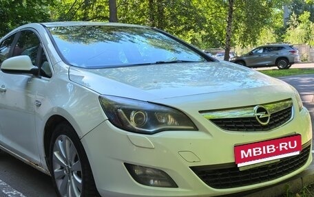 Opel Astra J, 2012 год, 400 000 рублей, 2 фотография
