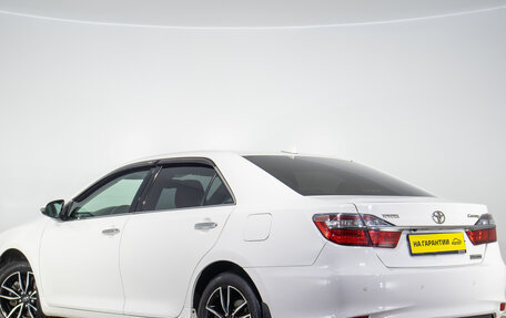Toyota Camry, 2017 год, 1 999 000 рублей, 7 фотография
