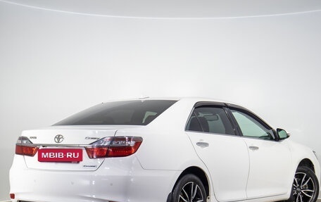 Toyota Camry, 2017 год, 1 999 000 рублей, 5 фотография