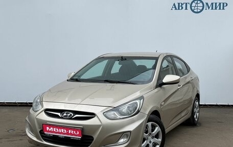 Hyundai Solaris II рестайлинг, 2013 год, 725 000 рублей, 1 фотография