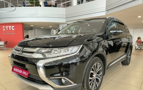 Mitsubishi Outlander III рестайлинг 3, 2016 год, 2 200 000 рублей, 1 фотография