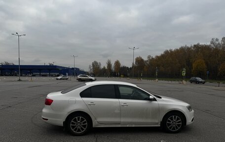 Volkswagen Jetta VI, 2011 год, 630 000 рублей, 7 фотография