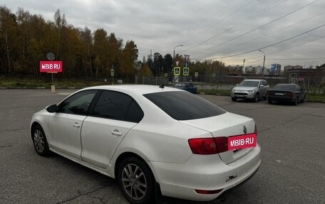 Volkswagen Jetta VI, 2011 год, 630 000 рублей, 4 фотография