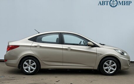 Hyundai Solaris II рестайлинг, 2013 год, 725 000 рублей, 4 фотография