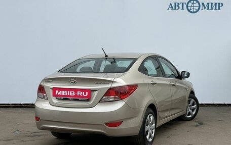Hyundai Solaris II рестайлинг, 2013 год, 725 000 рублей, 5 фотография