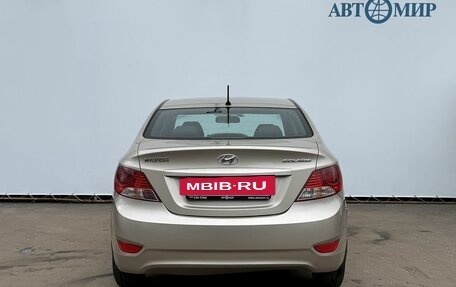 Hyundai Solaris II рестайлинг, 2013 год, 725 000 рублей, 6 фотография