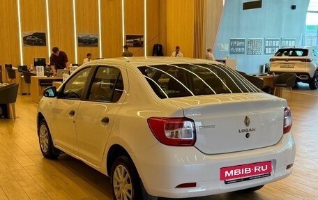 Renault Logan II, 2018 год, 599 000 рублей, 7 фотография