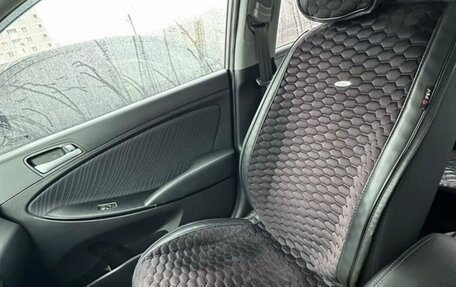 Hyundai Solaris II рестайлинг, 2015 год, 1 050 000 рублей, 8 фотография
