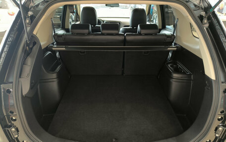 Mitsubishi Outlander III рестайлинг 3, 2016 год, 2 200 000 рублей, 12 фотография