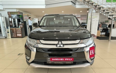 Mitsubishi Outlander III рестайлинг 3, 2016 год, 2 200 000 рублей, 2 фотография