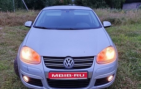 Volkswagen Jetta VI, 2010 год, 380 000 рублей, 1 фотография