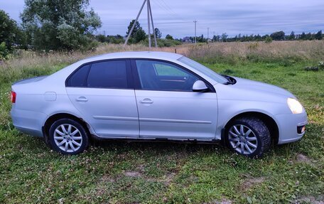 Volkswagen Jetta VI, 2010 год, 380 000 рублей, 2 фотография