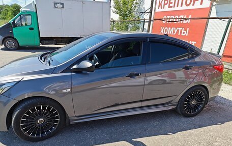 Hyundai Solaris II рестайлинг, 2014 год, 770 000 рублей, 3 фотография