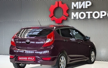 Hyundai Solaris II рестайлинг, 2013 год, 900 000 рублей, 4 фотография