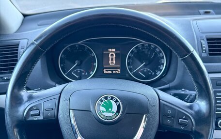 Skoda Octavia, 2010 год, 915 000 рублей, 9 фотография
