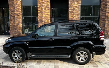 Toyota Land Cruiser Prado 120 рестайлинг, 2008 год, 2 100 000 рублей, 5 фотография