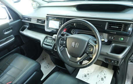 Honda Stepwgn IV, 2017 год, 2 129 000 рублей, 13 фотография