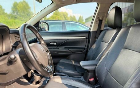 Mitsubishi Outlander III рестайлинг 3, 2015 год, 1 450 000 рублей, 16 фотография