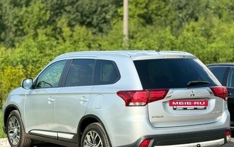 Mitsubishi Outlander III рестайлинг 3, 2015 год, 1 450 000 рублей, 8 фотография