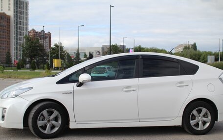 Toyota Prius, 2011 год, 999 000 рублей, 8 фотография