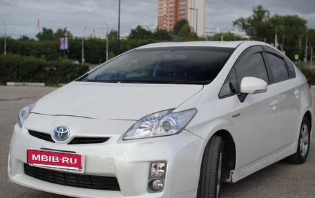 Toyota Prius, 2011 год, 999 000 рублей, 9 фотография