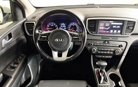 KIA Sportage IV рестайлинг, 2020 год, 2 110 000 рублей, 20 фотография