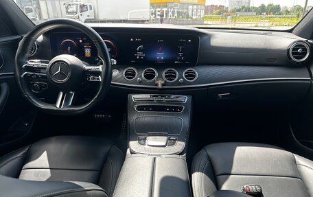 Mercedes-Benz E-Класс, 2020 год, 4 800 000 рублей, 5 фотография