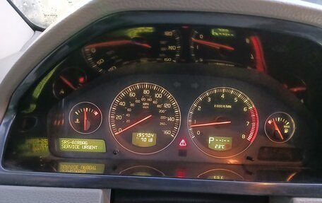 Volvo XC90 II рестайлинг, 2003 год, 900 000 рублей, 15 фотография