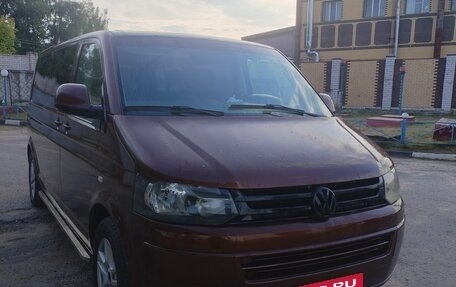 Volkswagen Caravelle T5, 2011 год, 1 350 000 рублей, 4 фотография