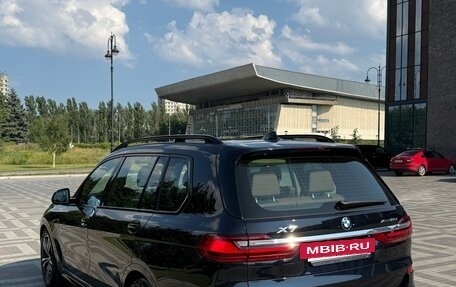 BMW X7, 2021 год, 10 990 000 рублей, 8 фотография