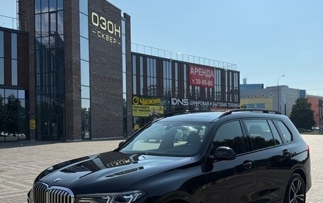 BMW X7, 2021 год, 10 990 000 рублей, 2 фотография